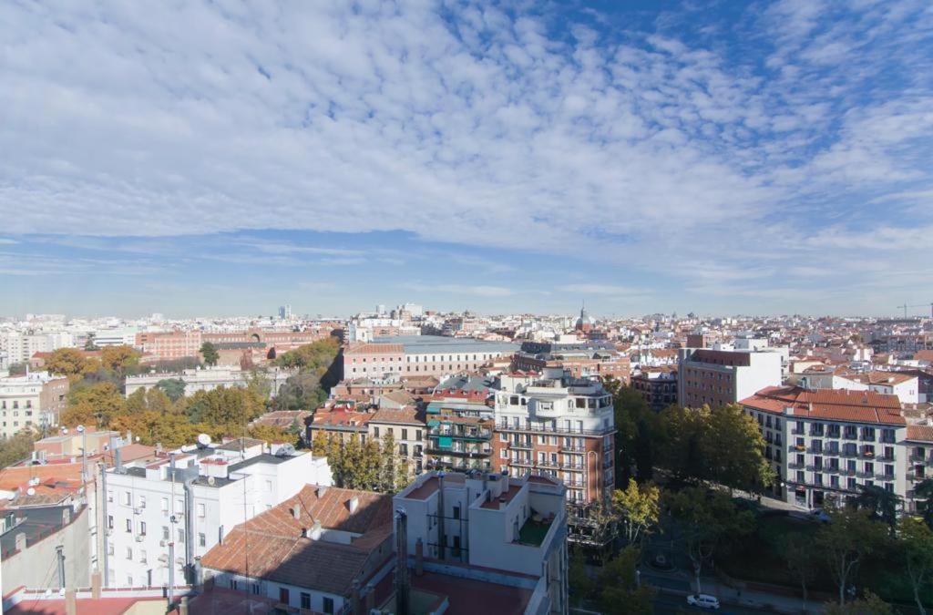 Plaza Espana & Gran Via Apartment มาดริด ภายนอก รูปภาพ